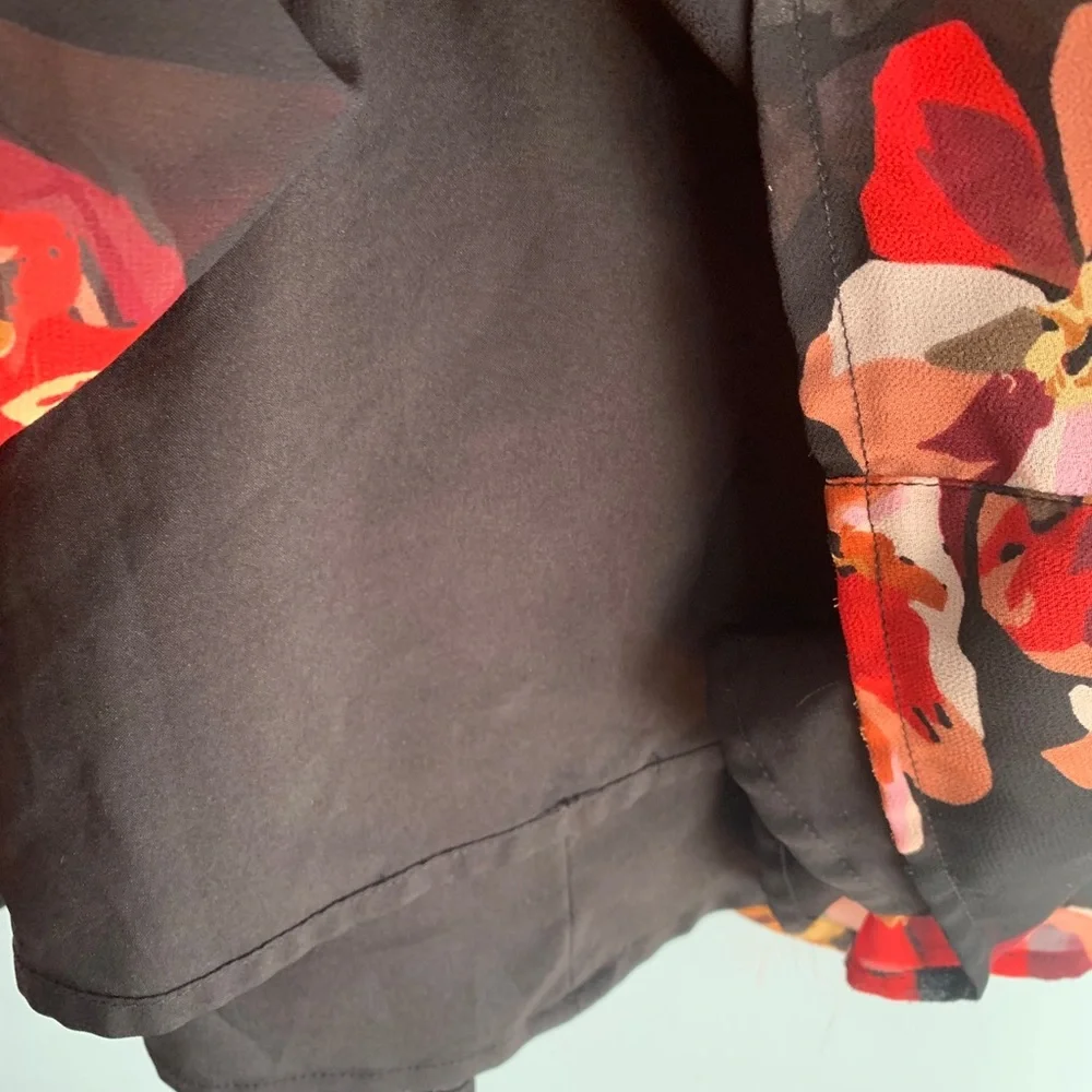Madewell Tie Back Bubble Sleeve Floral Top Size Medium Red Black and White
